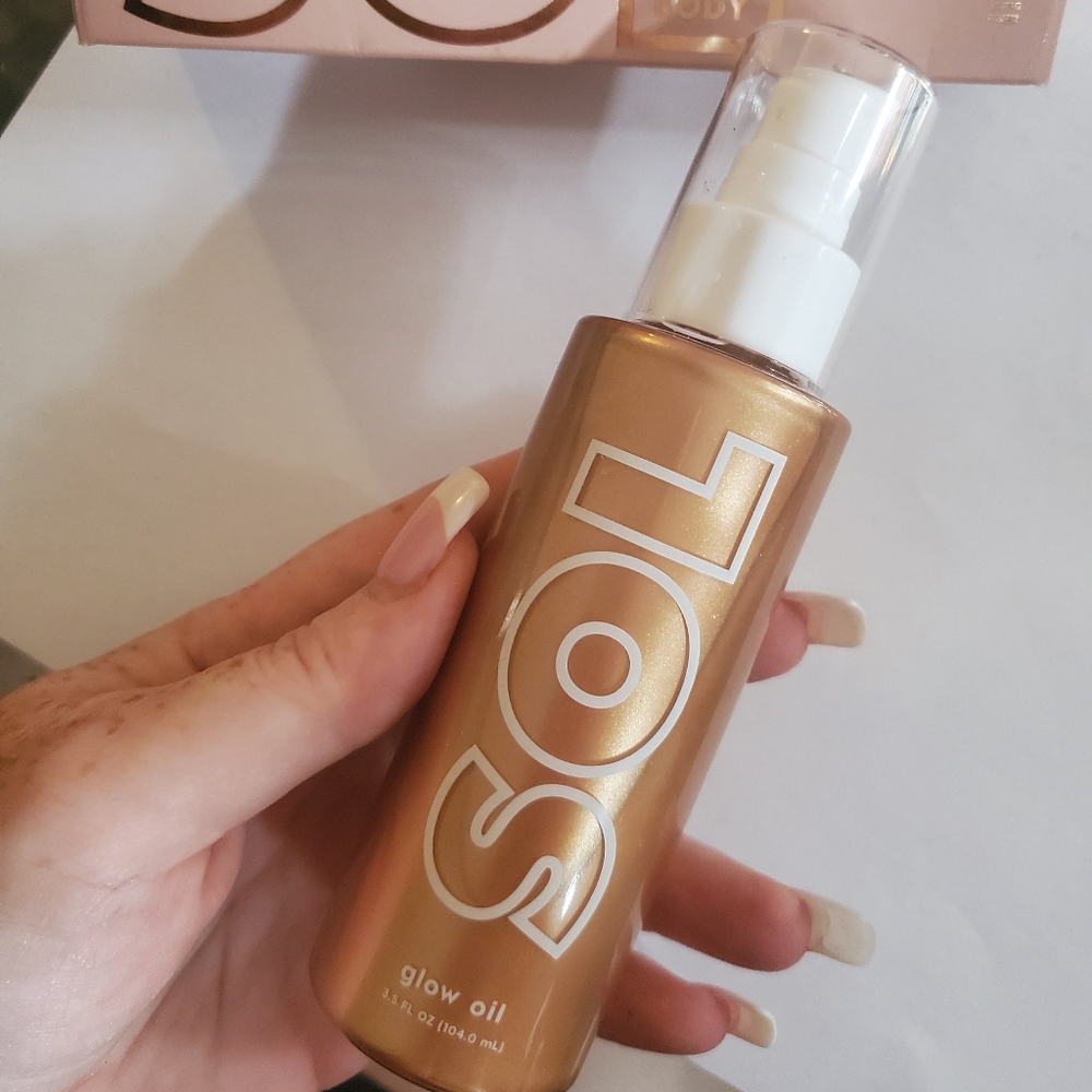 Colourpop/ Sol Glow Oil shade Golden